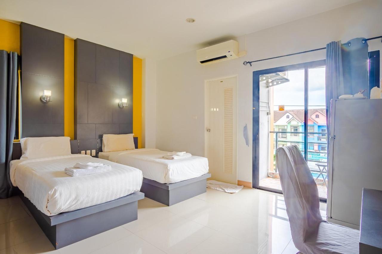 Apartamento Oyo 303 Phoomjai House Chalong Exterior foto