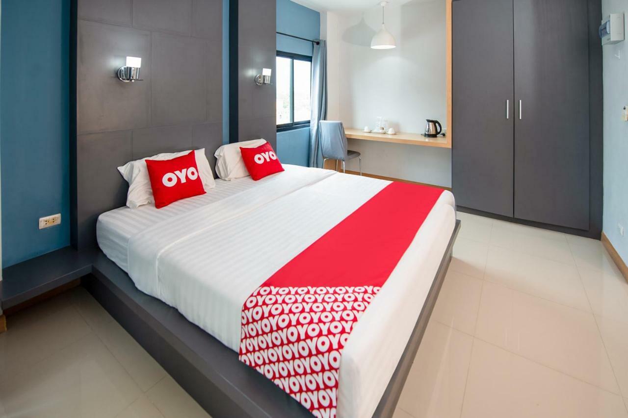 Apartamento Oyo 303 Phoomjai House Chalong Exterior foto