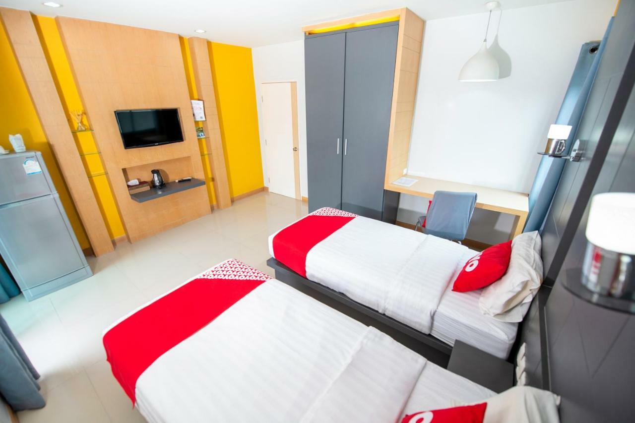 Apartamento Oyo 303 Phoomjai House Chalong Exterior foto